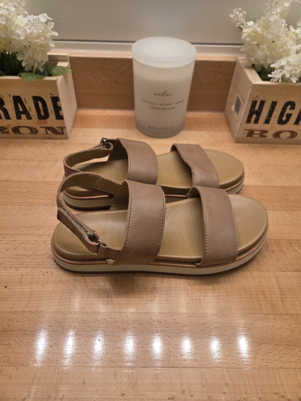 Nisolo Go-To Flatform Sandals Almond Color Leather Womens Size 7